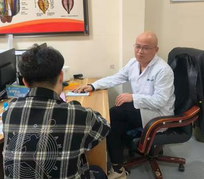 四川省|男科医师高朋磊：守护男性健康，专业男科诊疗
