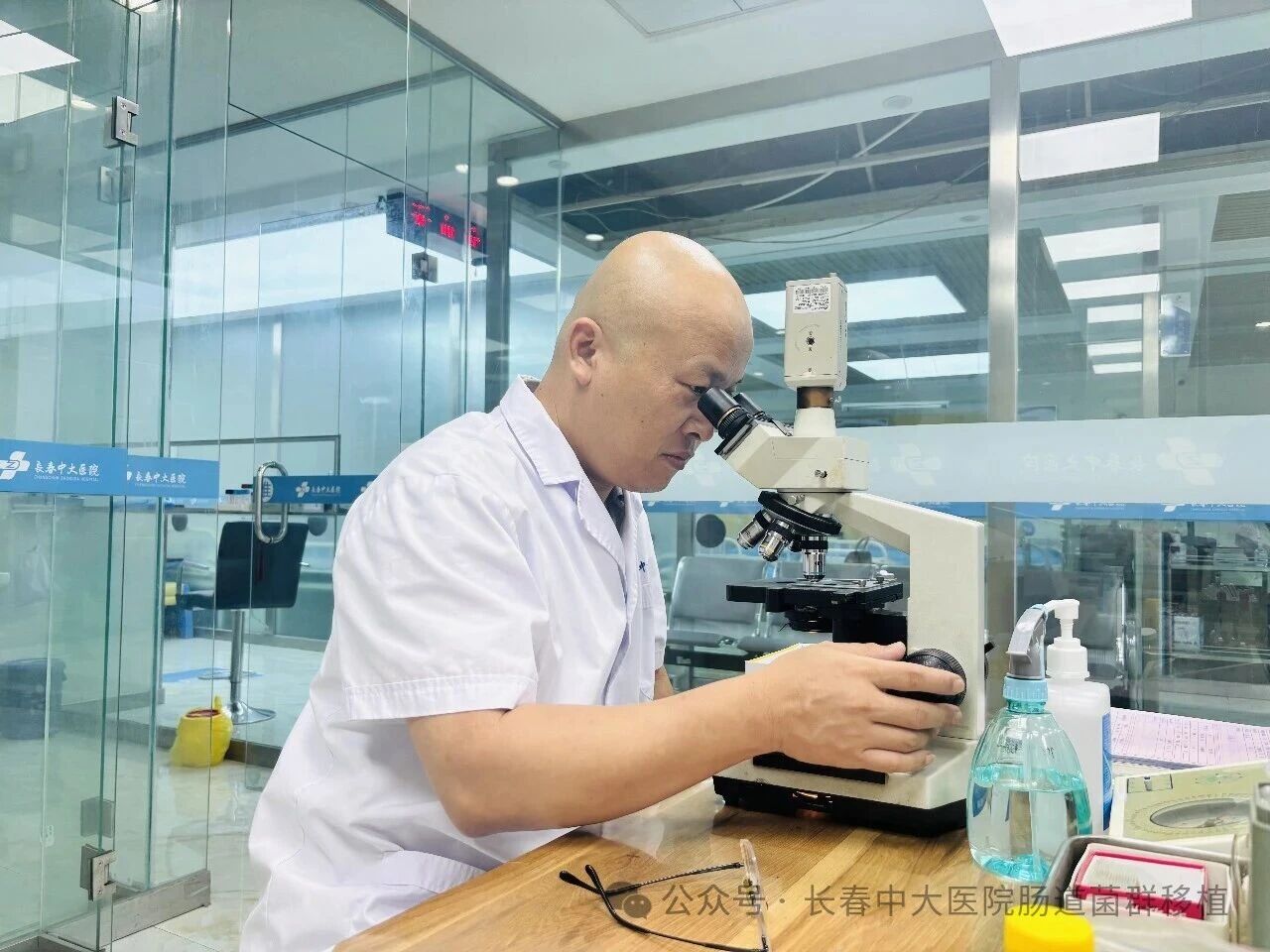 四川省|高朋磊医师：左手男科临床，右手肠道菌群移植深入研究